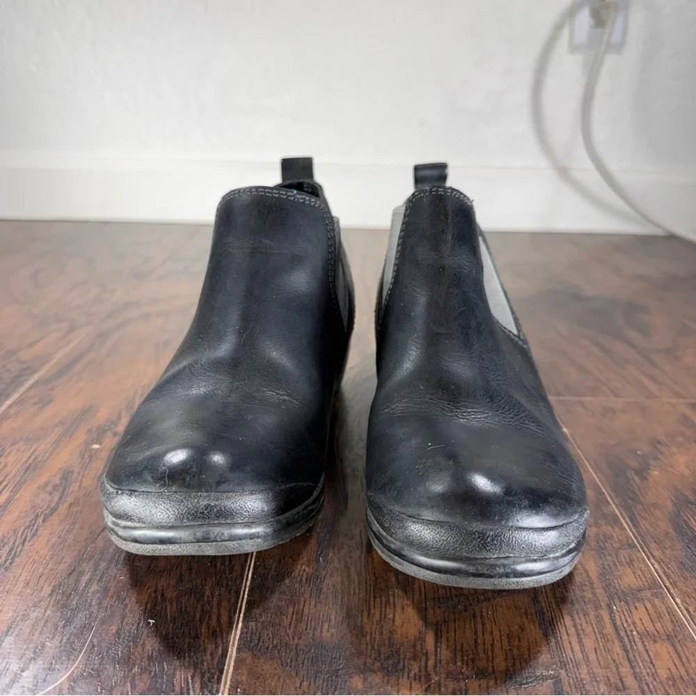 KEEN Women’s Size 7‎ Black Leather Ankle Boots – Low Heel Chelsea Style